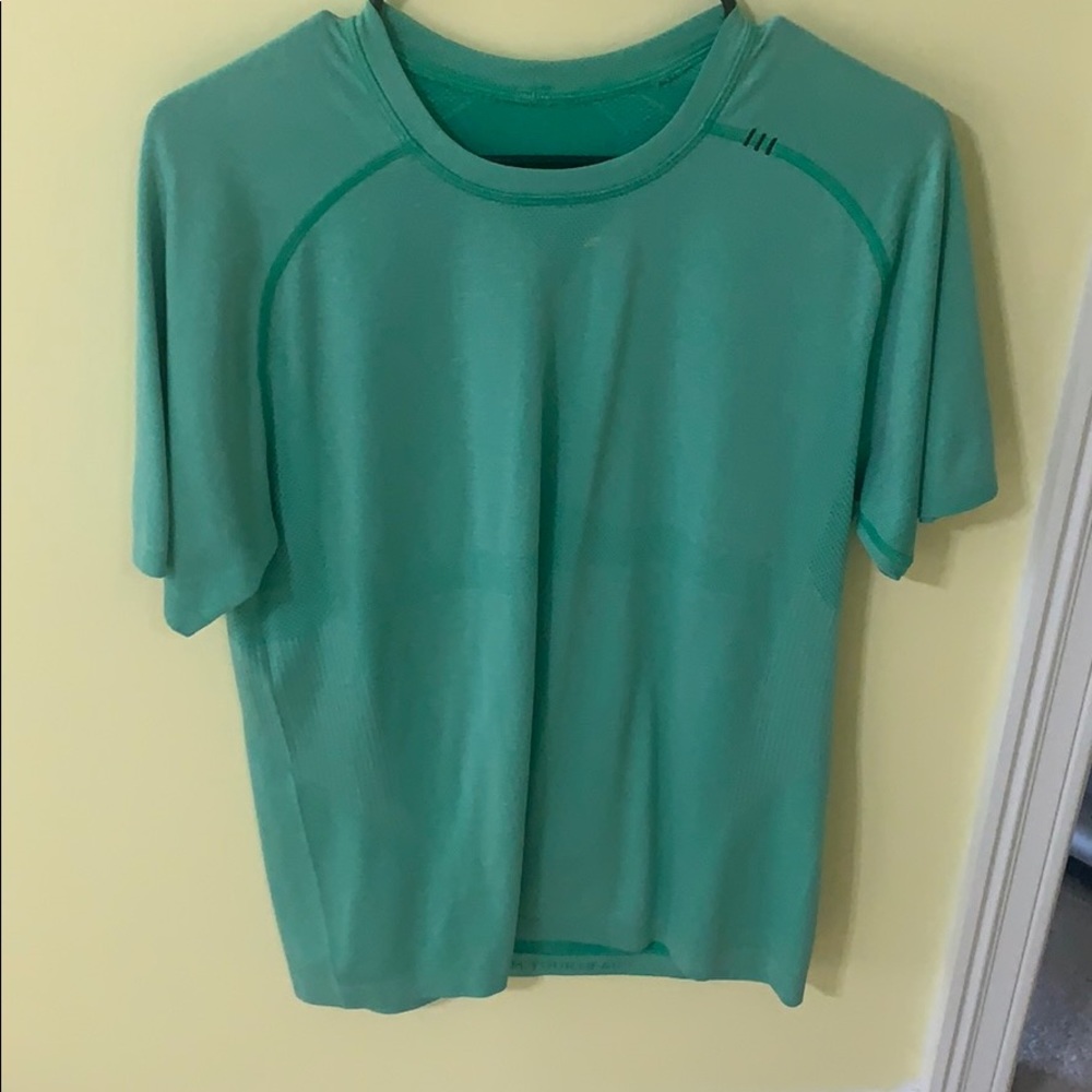 Lululemon Metal Vent Tech Shirt